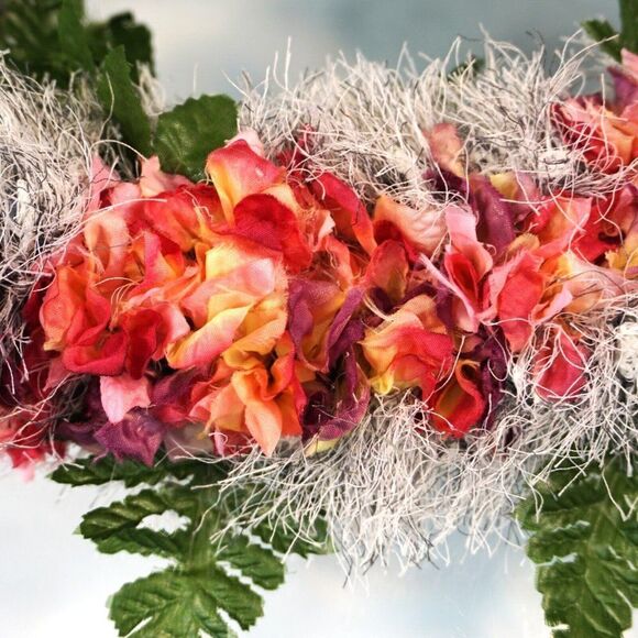 Hinahina Garden Hawaiian Koa Lei Floral Eyelash Yarn Ribbon w Faux Kukui Nut - Picture 3 of 9